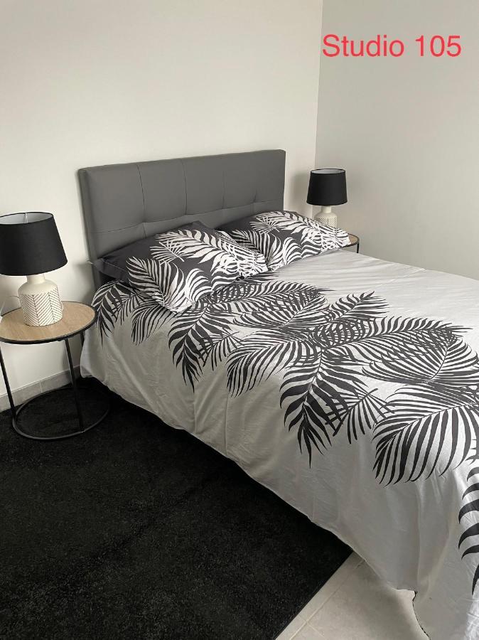Studio A 300 M De La Gare De Mantes-La-Jolie Extérieur photo