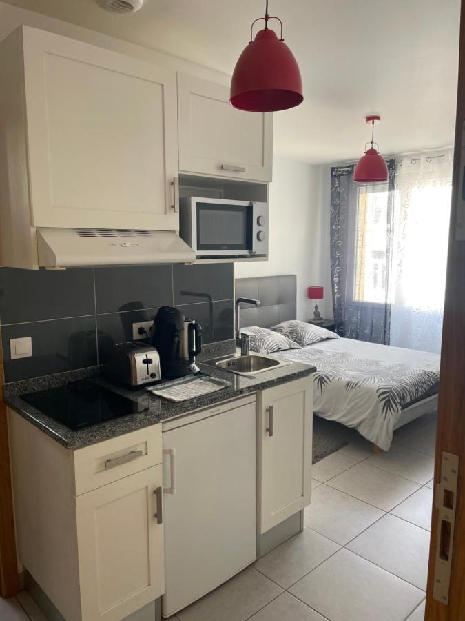 Studio A 300 M De La Gare De Mantes-La-Jolie Extérieur photo