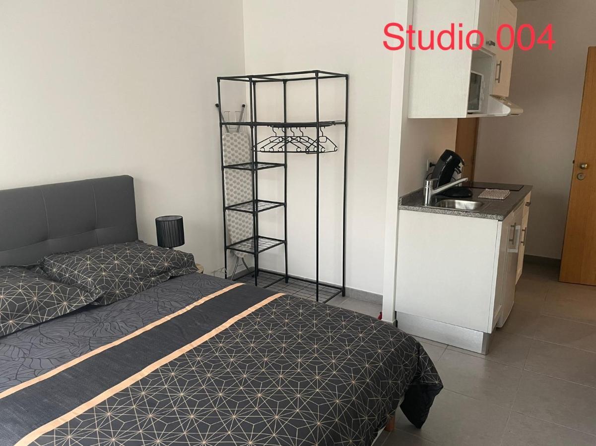 Studio A 300 M De La Gare De Mantes-La-Jolie Extérieur photo