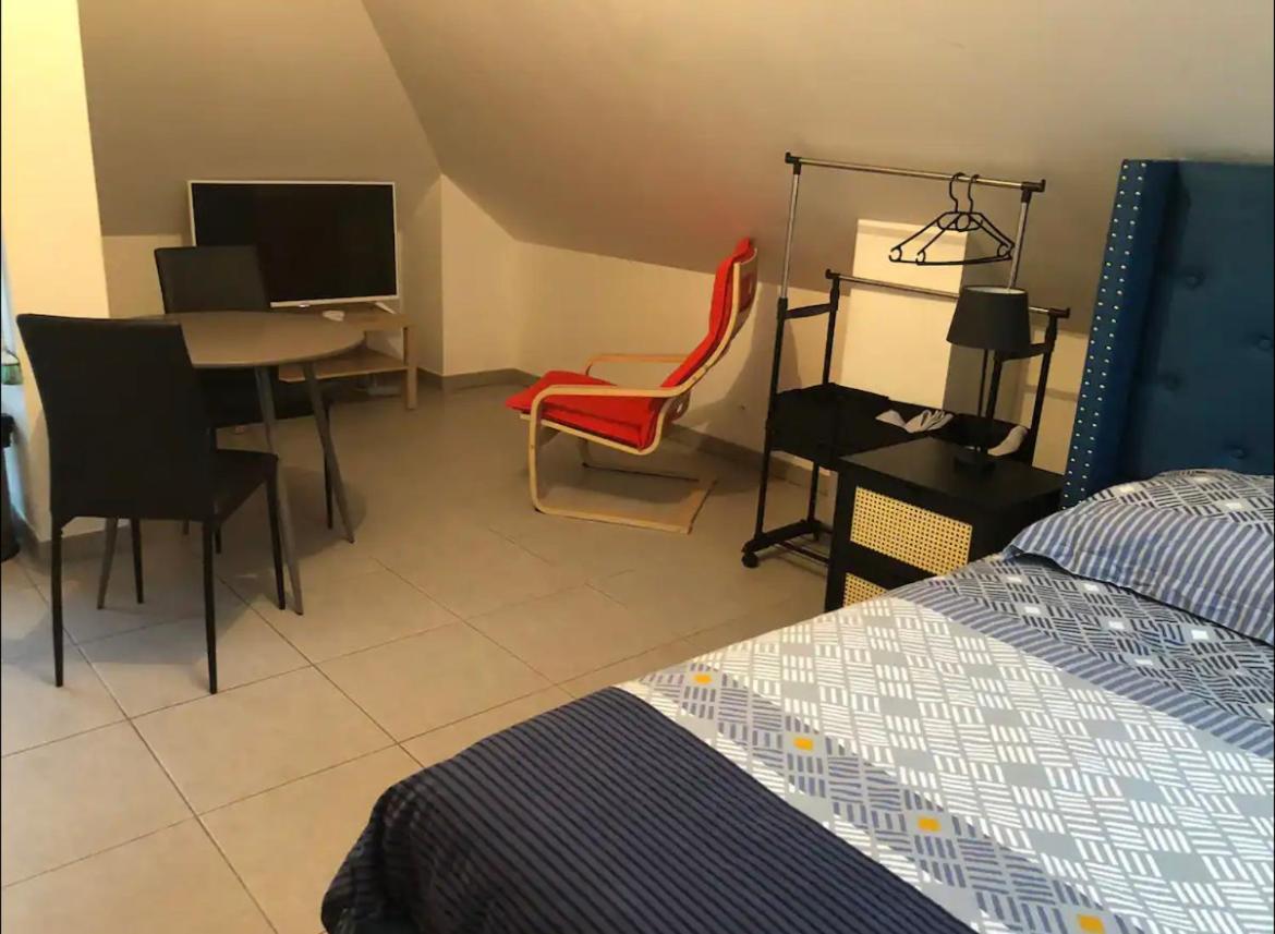 Studio A 300 M De La Gare De Mantes-La-Jolie Extérieur photo