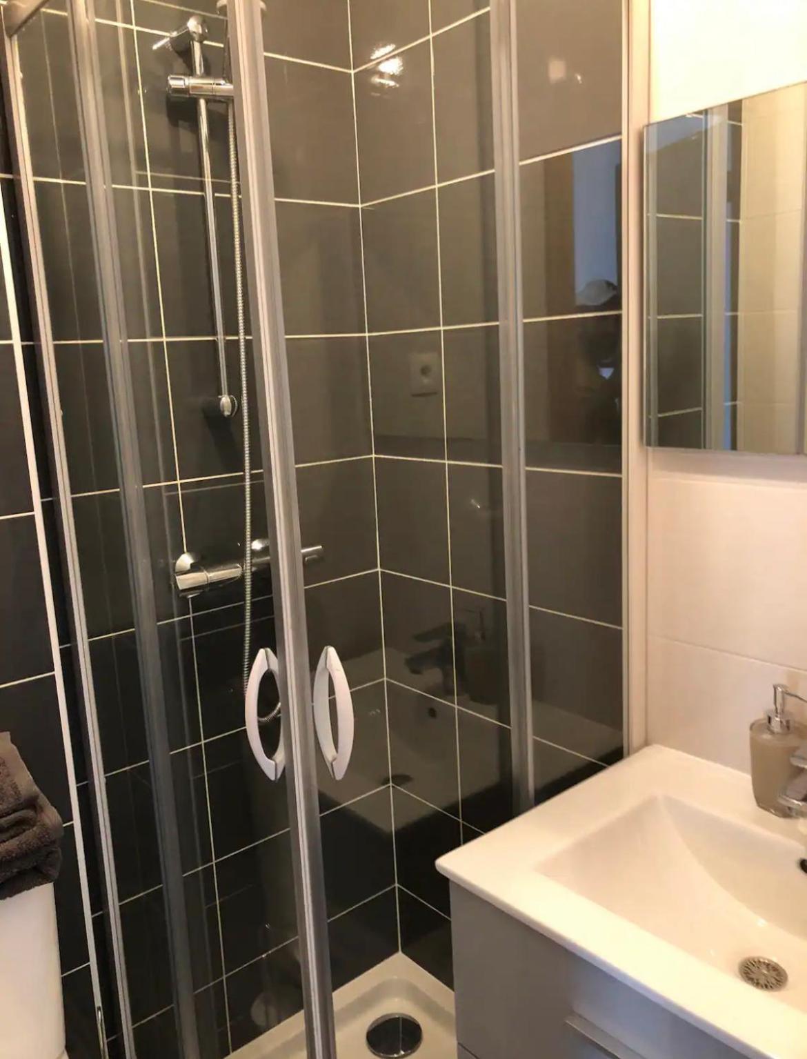Studio A 300 M De La Gare De Mantes-La-Jolie Extérieur photo