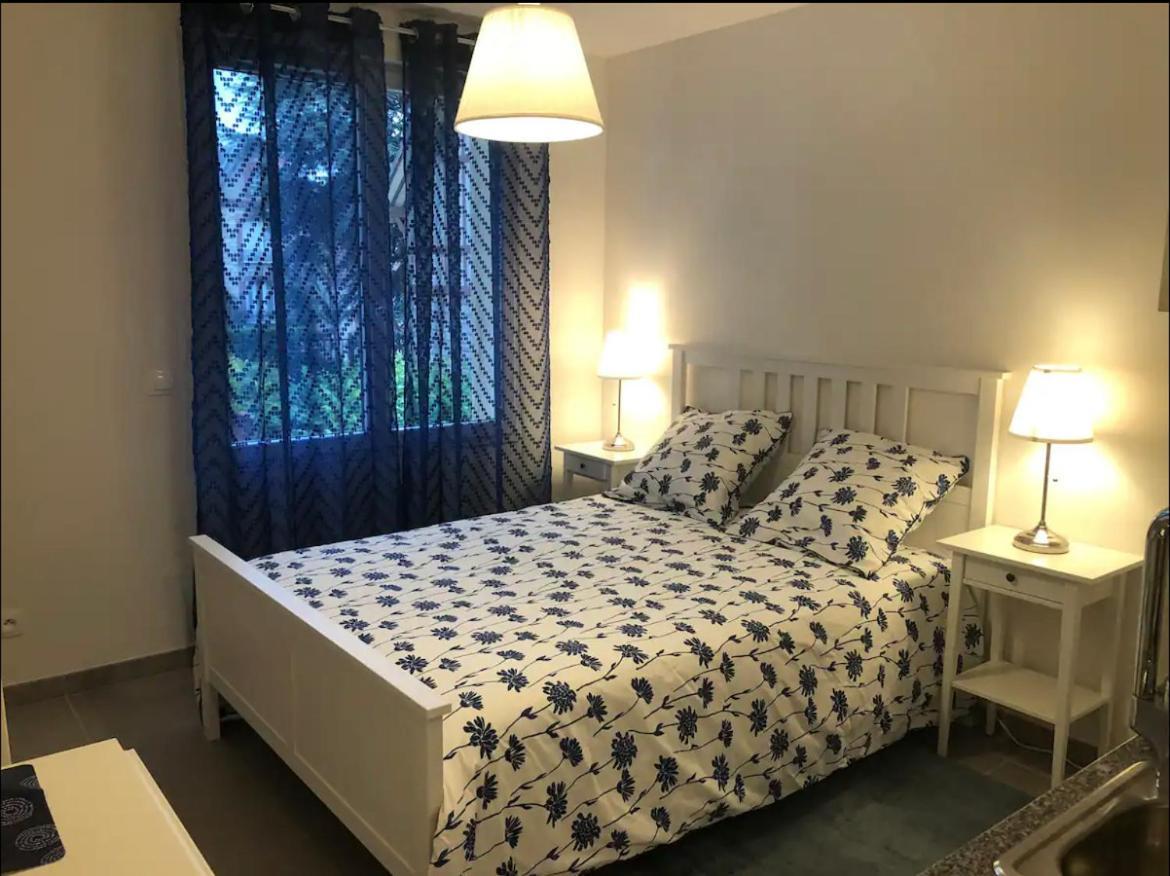 Studio A 300 M De La Gare De Mantes-La-Jolie Extérieur photo